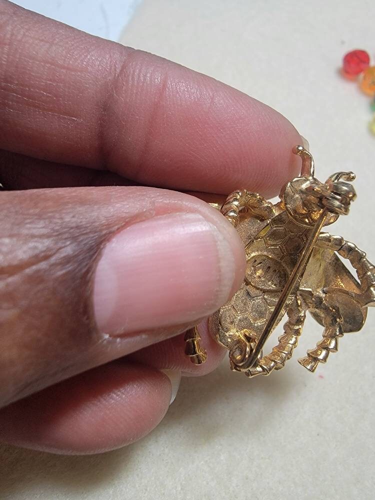 Kenneth Jay Lane Bee Brooch, KJL Rhinestone Bee Brooch, Rhinestone Queen Bee Pin, Vintage Rhinestone Queen Bee Brooch, Vintage Brooch