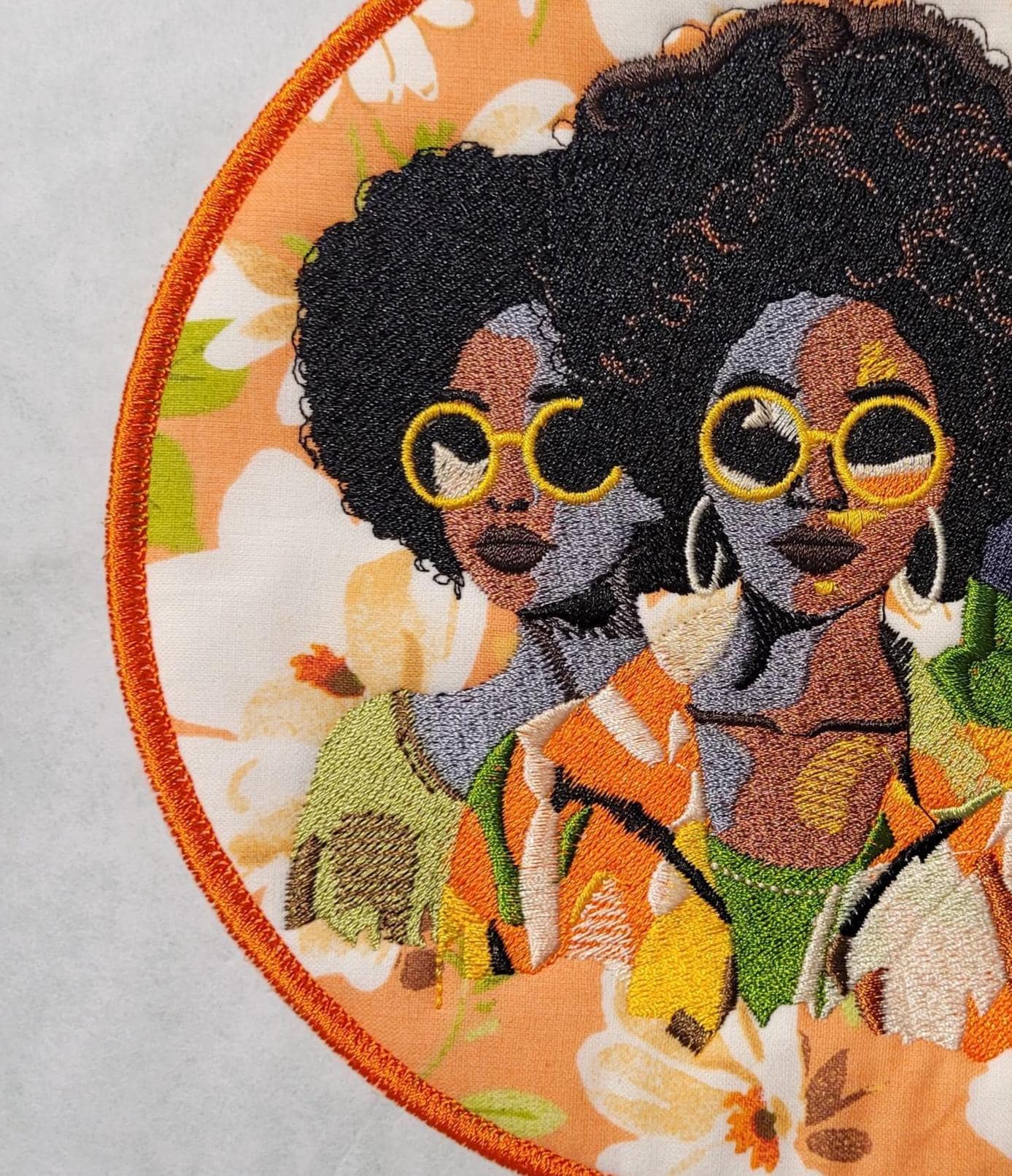 African American Black Sisters Patch, 7" Iron-on Patch, Black Women Abstract, Black Girl Magic, Afrocentric, Brown Skin Girl, Afro Woman