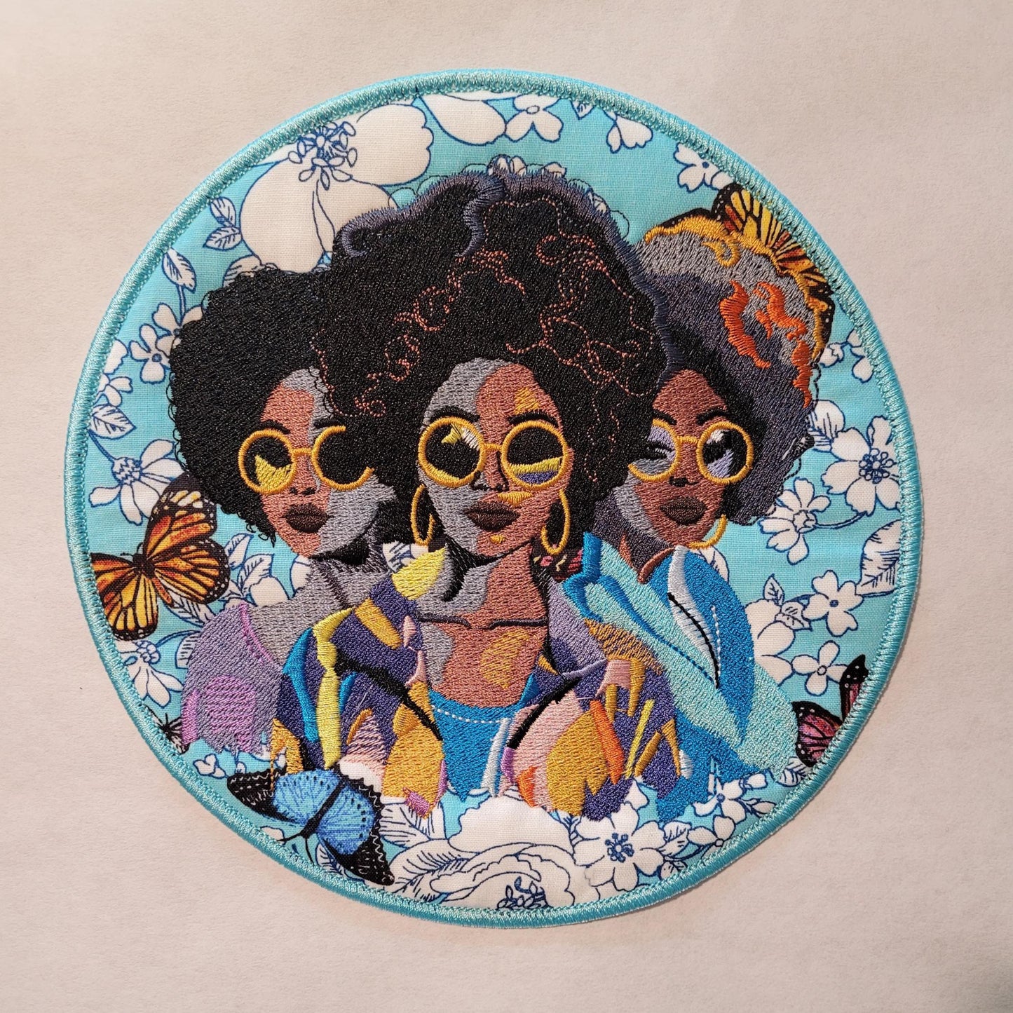 African American Black Sisters Patch, 7" Iron-on Patch, Black Women Abstract, Black Girl Magic, Afrocentric, Brown Skin Girl, Afro Woman