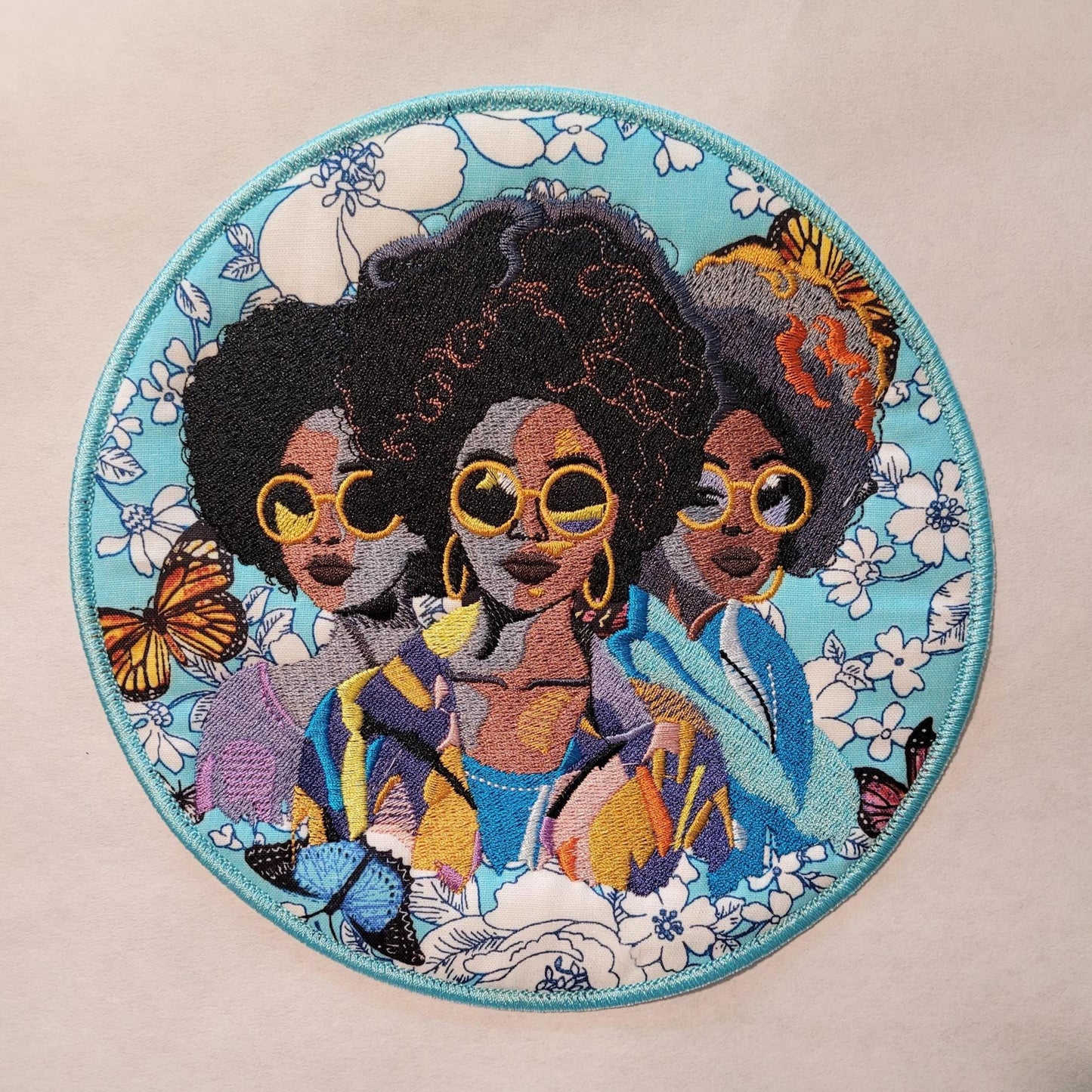 African American Black Sisters Patch, 7" Iron-on Patch, Black Women Abstract, Black Girl Magic, Afrocentric, Brown Skin Girl, Afro Woman