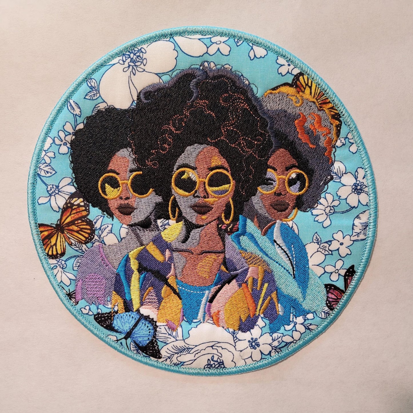 African American Black Sisters Patch, 7" Iron-on Patch, Black Women Abstract, Black Girl Magic, Afrocentric, Brown Skin Girl, Afro Woman