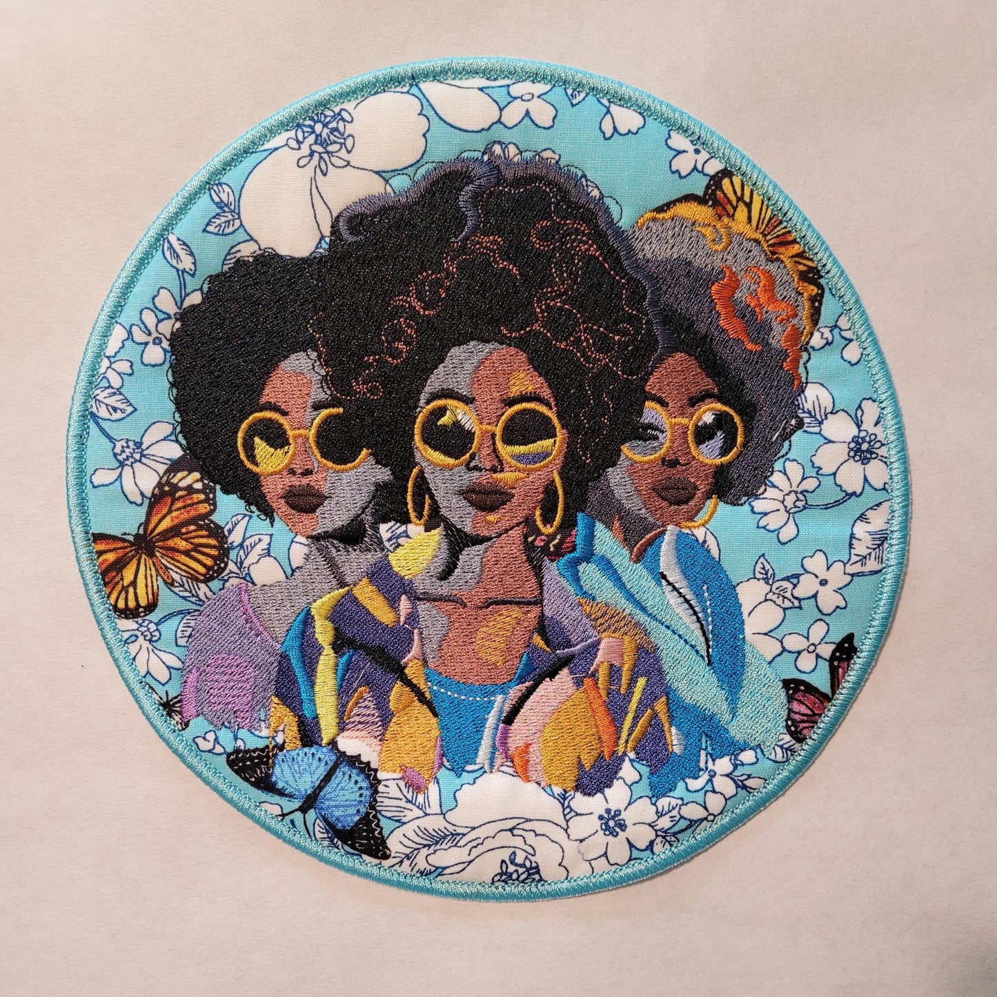 African American Black Sisters Patch, 7" Iron-on Patch, Black Women Abstract, Black Girl Magic, Afrocentric, Brown Skin Girl, Afro Woman