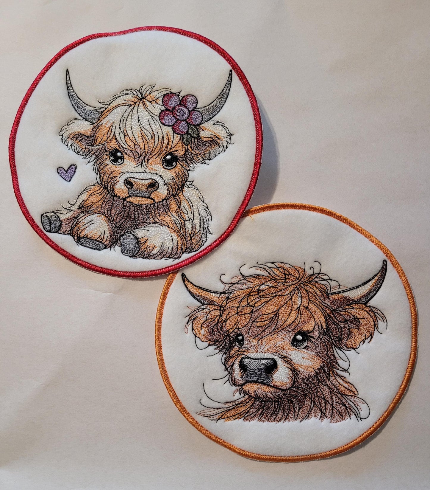 Scottish Highland Cow round 7" Black Felt Patch or 13x13" Square Panel, Scottish Highland Cow, Embroidered Applique, Rustic Decor, Animals