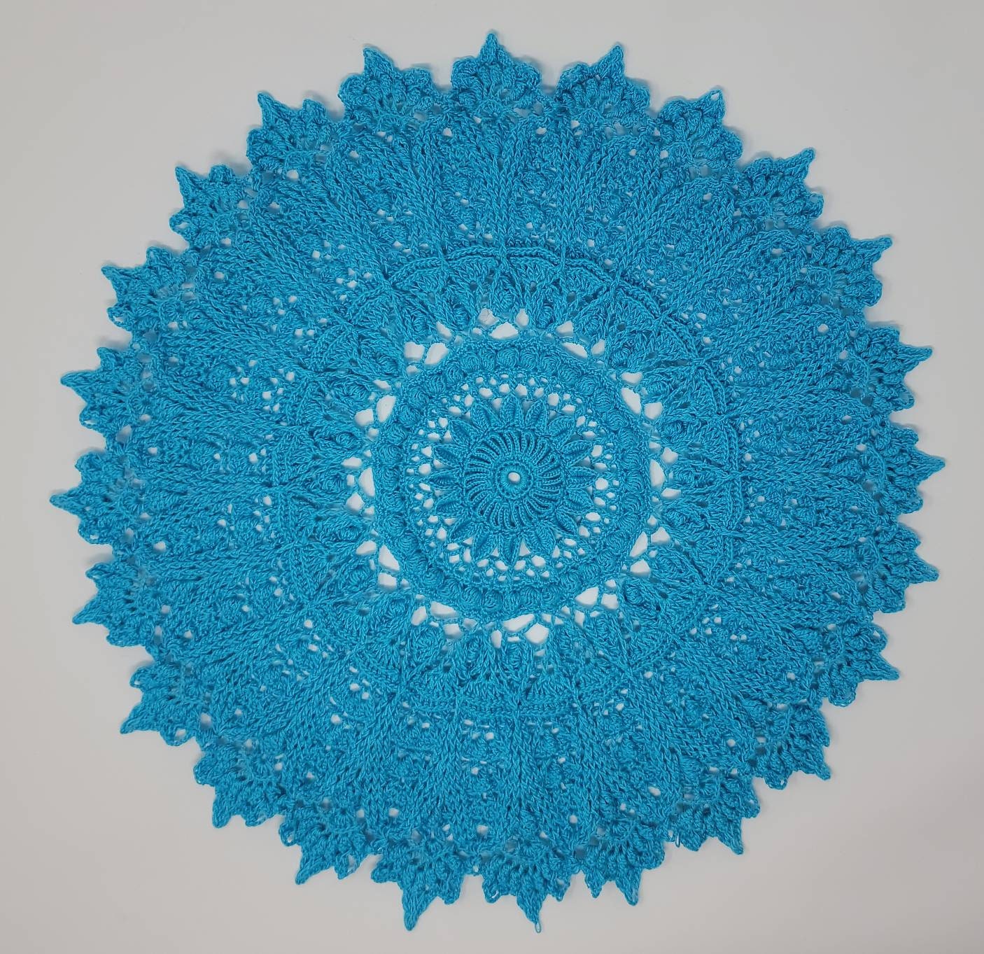 Round table runner, Doily, Blue Table topper, Round doily