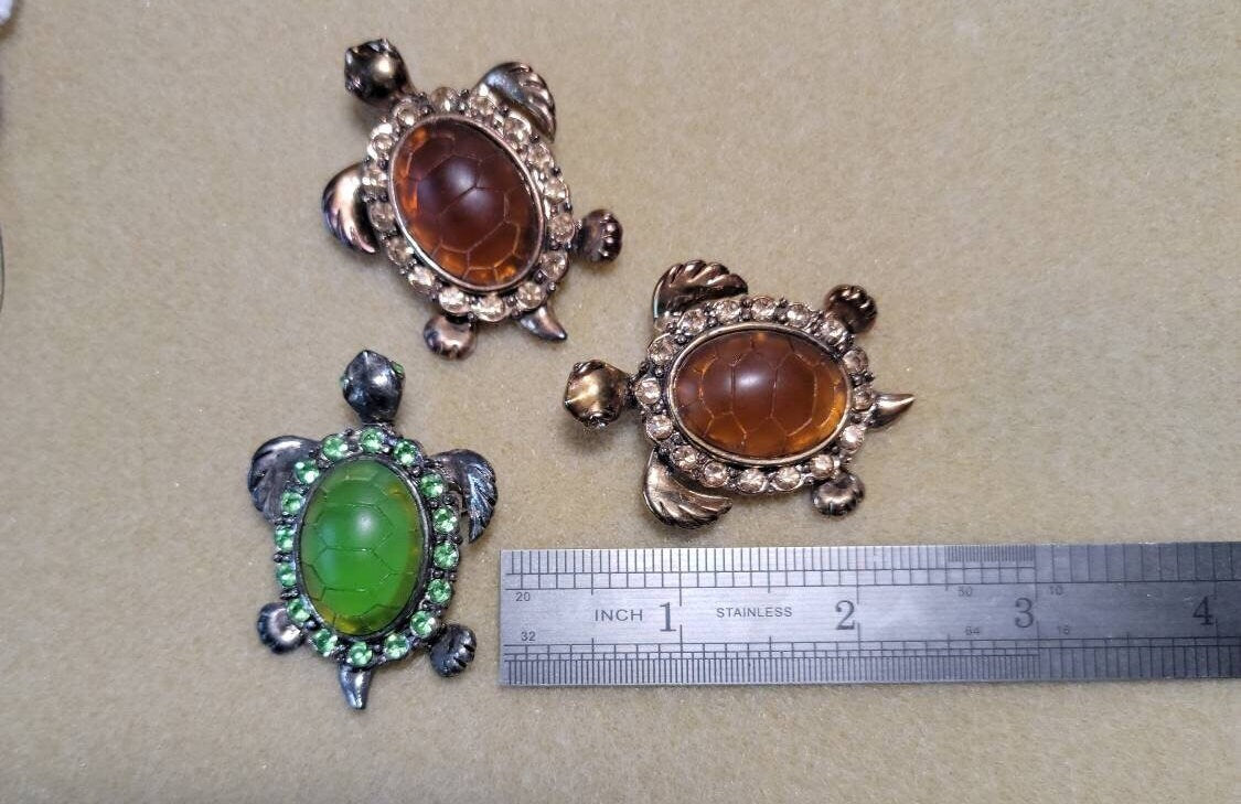 Turtle Brooch, Turtle pin, Vintage Turtles, Vintage pins, Vintage Turtle Brooch, Vintage Turtle Brooch, Vintage Jewelry, Vintage