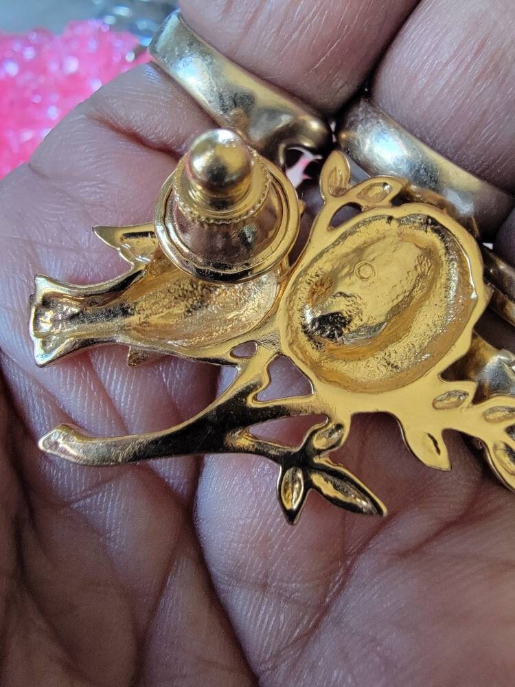 Brooch Bird and Nest, Brooch Pin Bird with Bird Nest on Branch, Goldtone Brooch, Vintage Avon Brooch