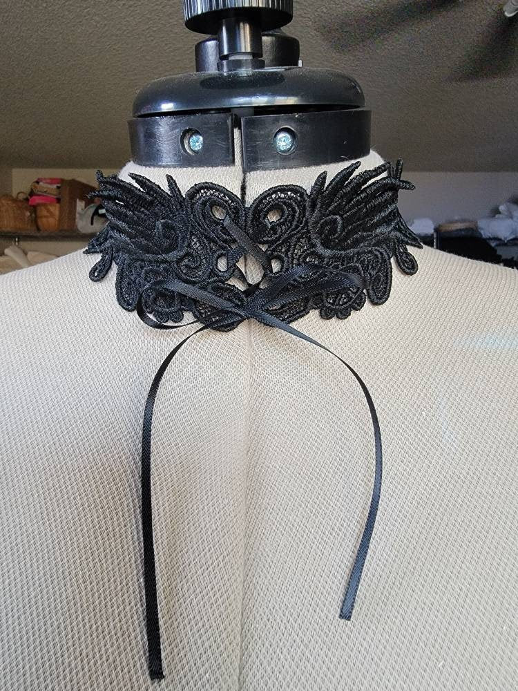 Black Lace Collar, Adjustable Corset, Fabric Choker, Goth Fashion,