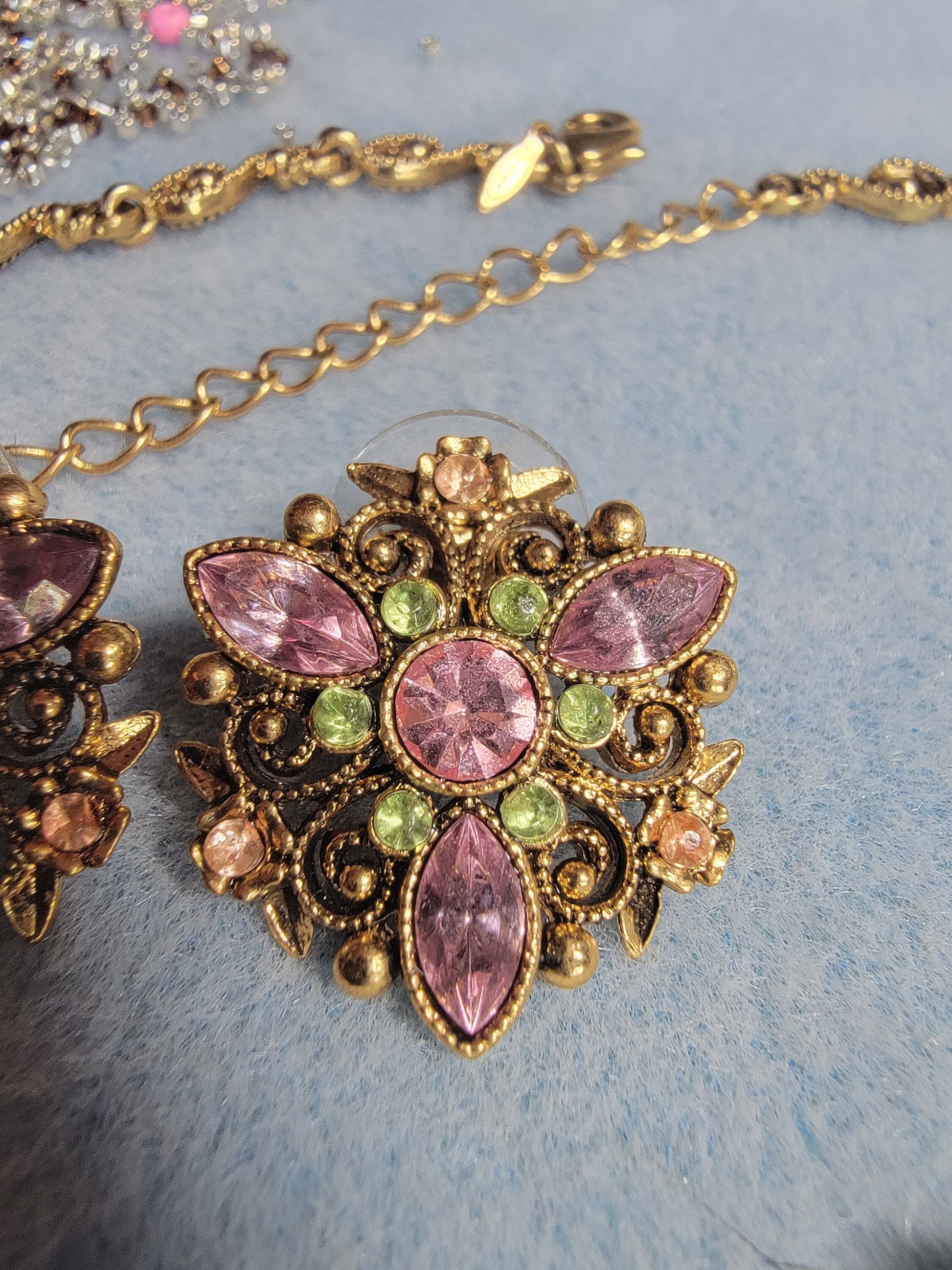 Vintage Avon, Avon Necklace and Earrings Set, Vintage jewelry