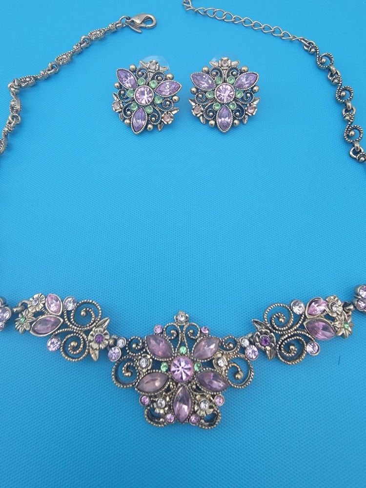 Vintage Avon, Avon Necklace and Earrings Set, Vintage jewelry