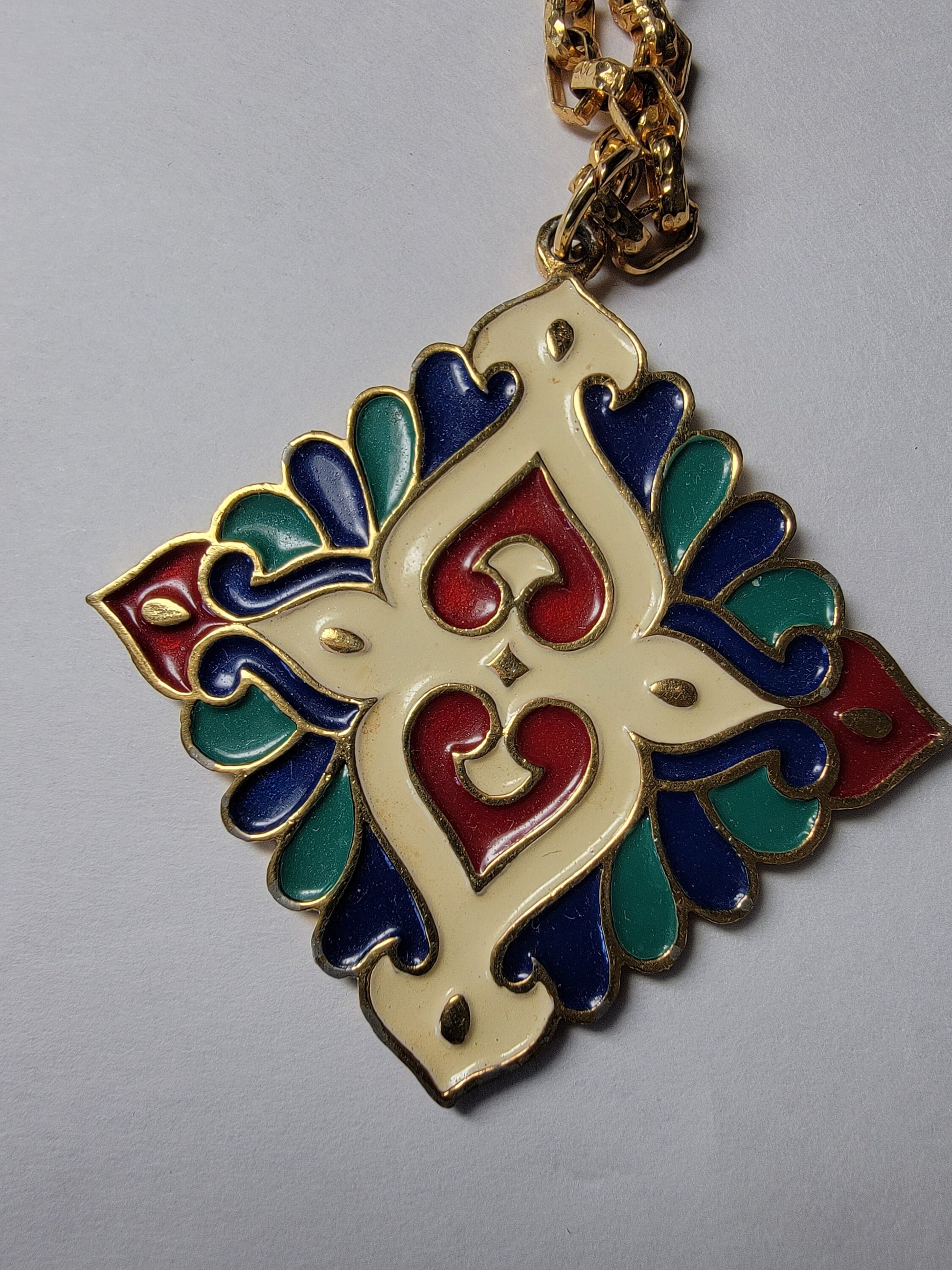 Vendome Goldtone Multicolor Stamped Pendant Necklace, Stamped Vintage Pendant Necklace