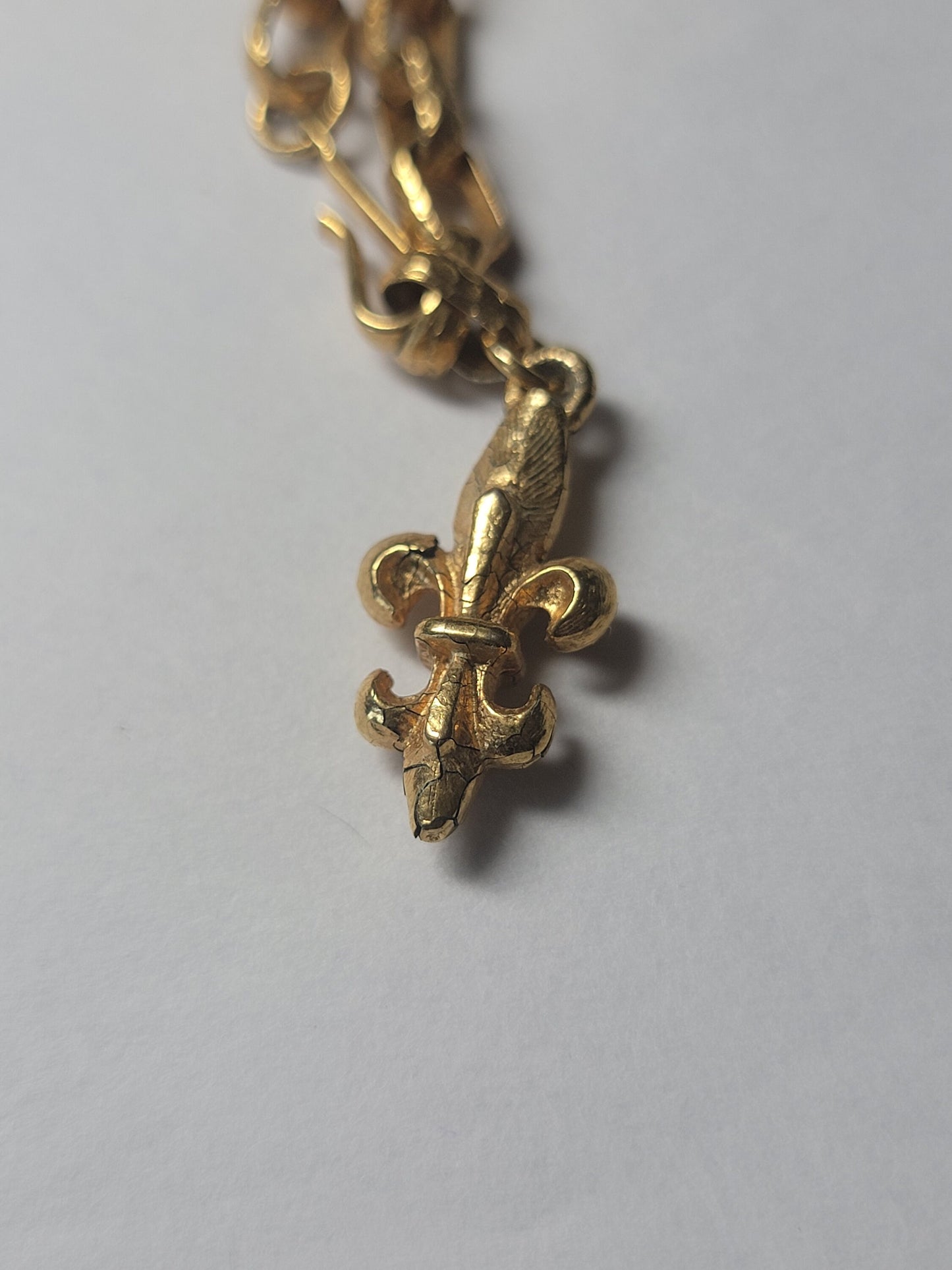 Vendome Goldtone Multicolor Stamped Pendant Necklace, Stamped Vintage Pendant Necklace