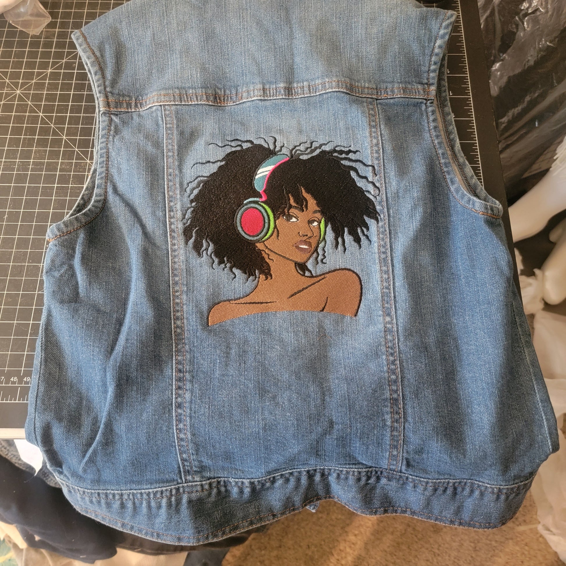 Black Girls, FOREVER 21 XS, Denim Vest with Pockets and Embroidery, Black Girl Magic Casual Clothing, African American