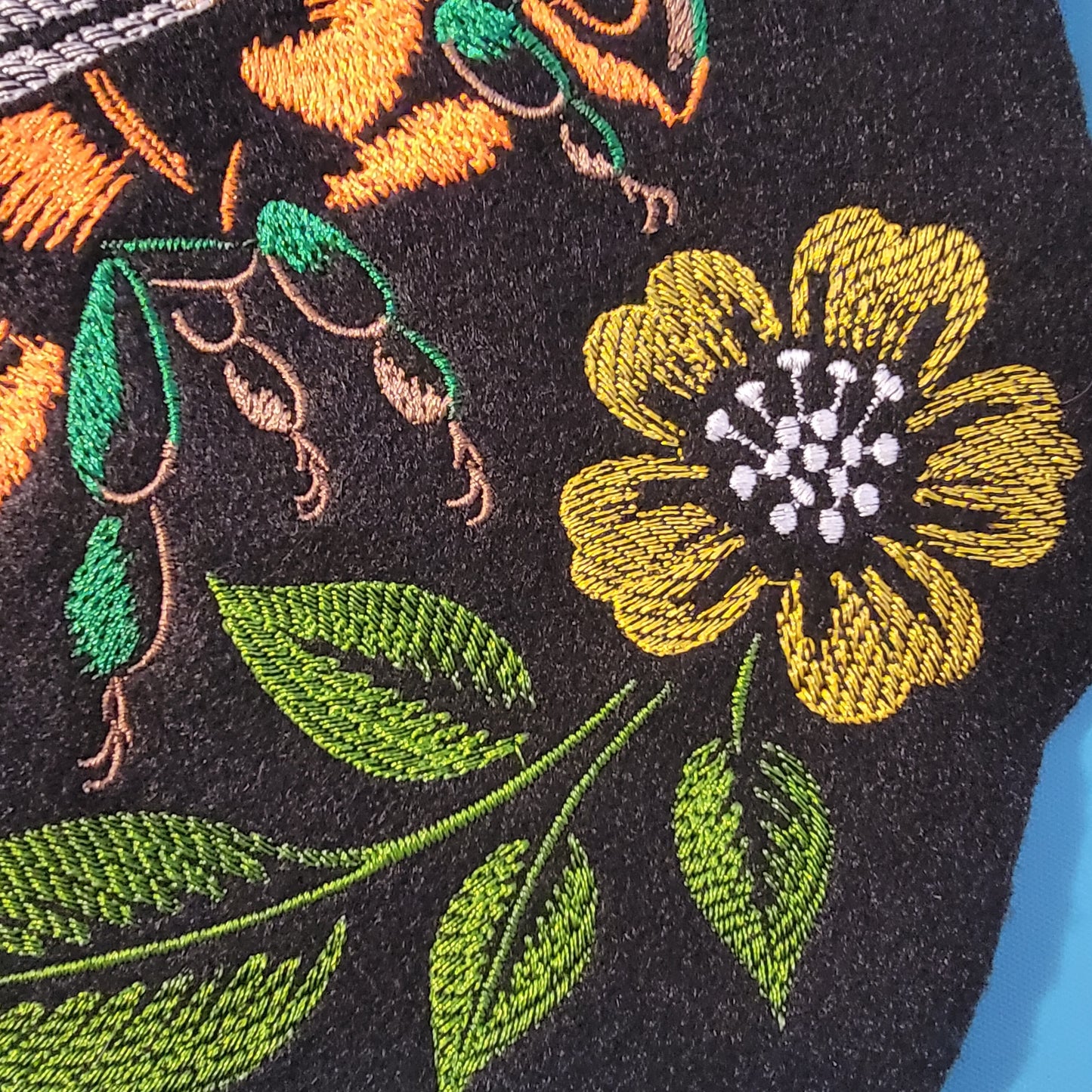 Bee Iron-on Embroidery Patch, Bee's and Flowers