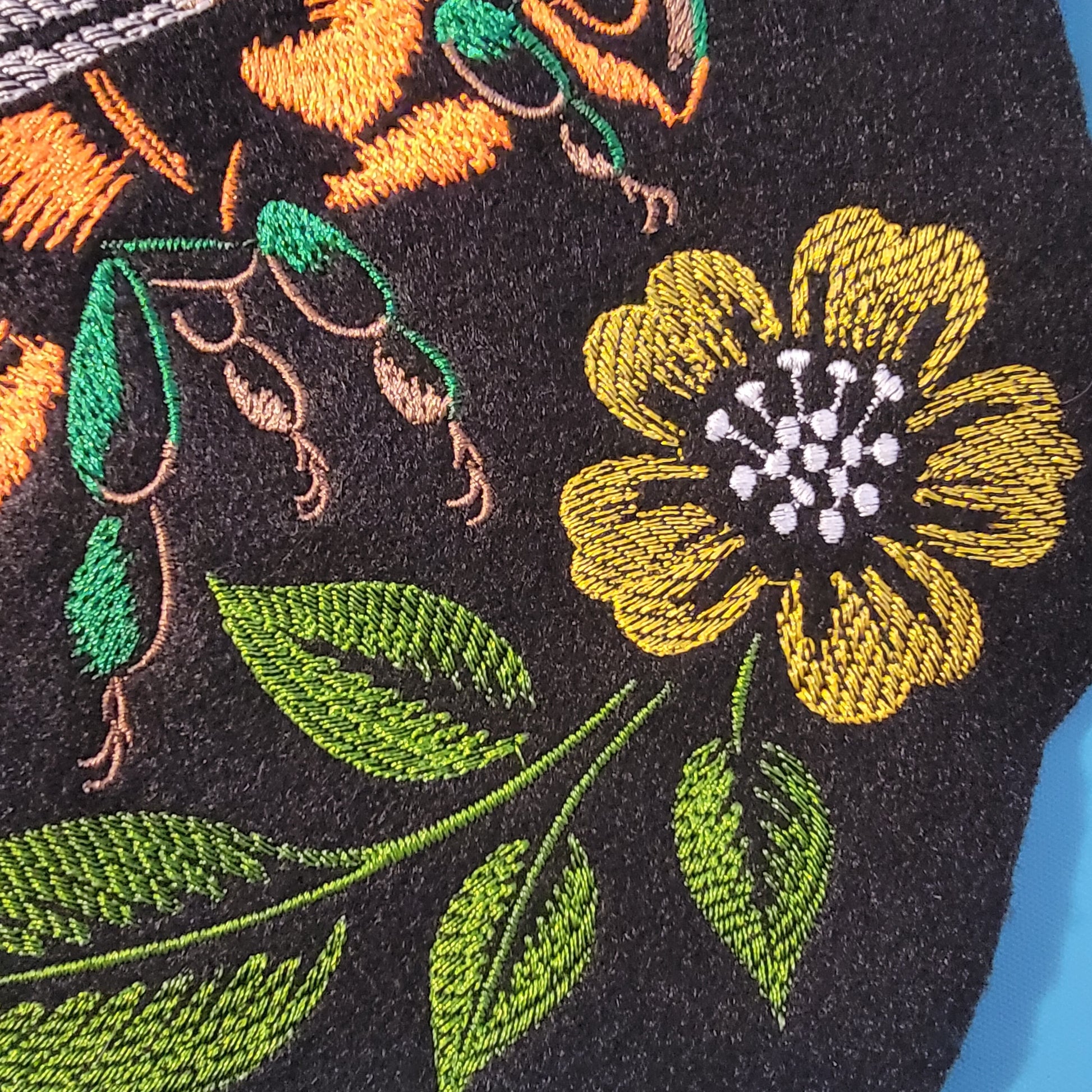 Bee Iron-on Embroidery Patch, Bee's and Flowers