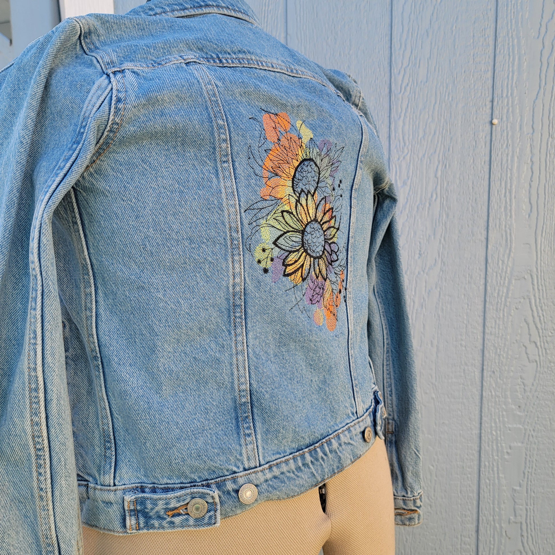New Levi Strass Jean Jacket with Embroidered Sunflower. XS Levi Blue Jean Jacket with Red Pocket Tag. Denim Trucker Jean Jacket with Tags,