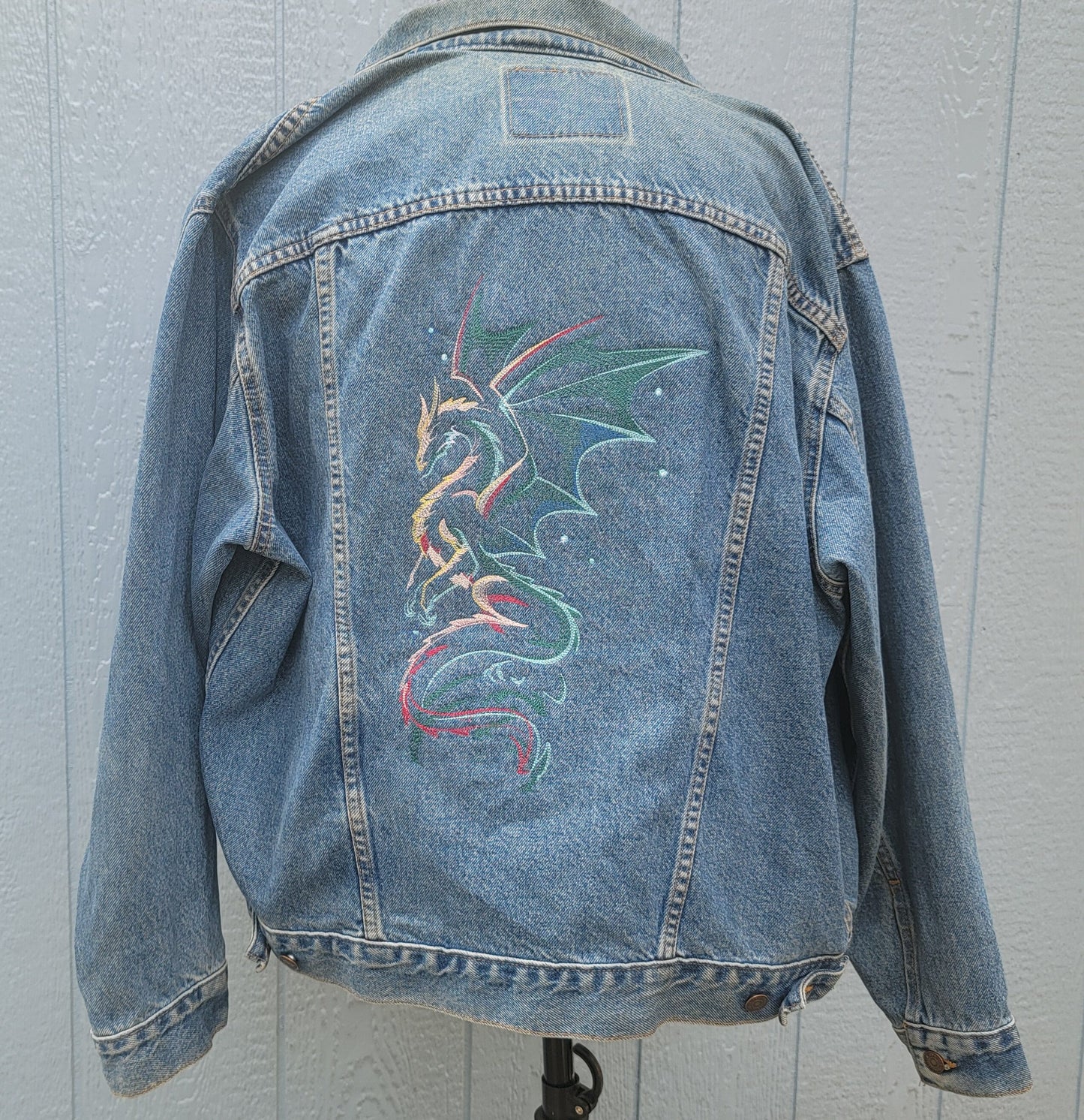Vintage Levi 1996 Jean Jacket, OOAK Denim Women's Levi Strauss Blue Jean Jacket, Jean Jacket USA with Embroidered Dragon Design