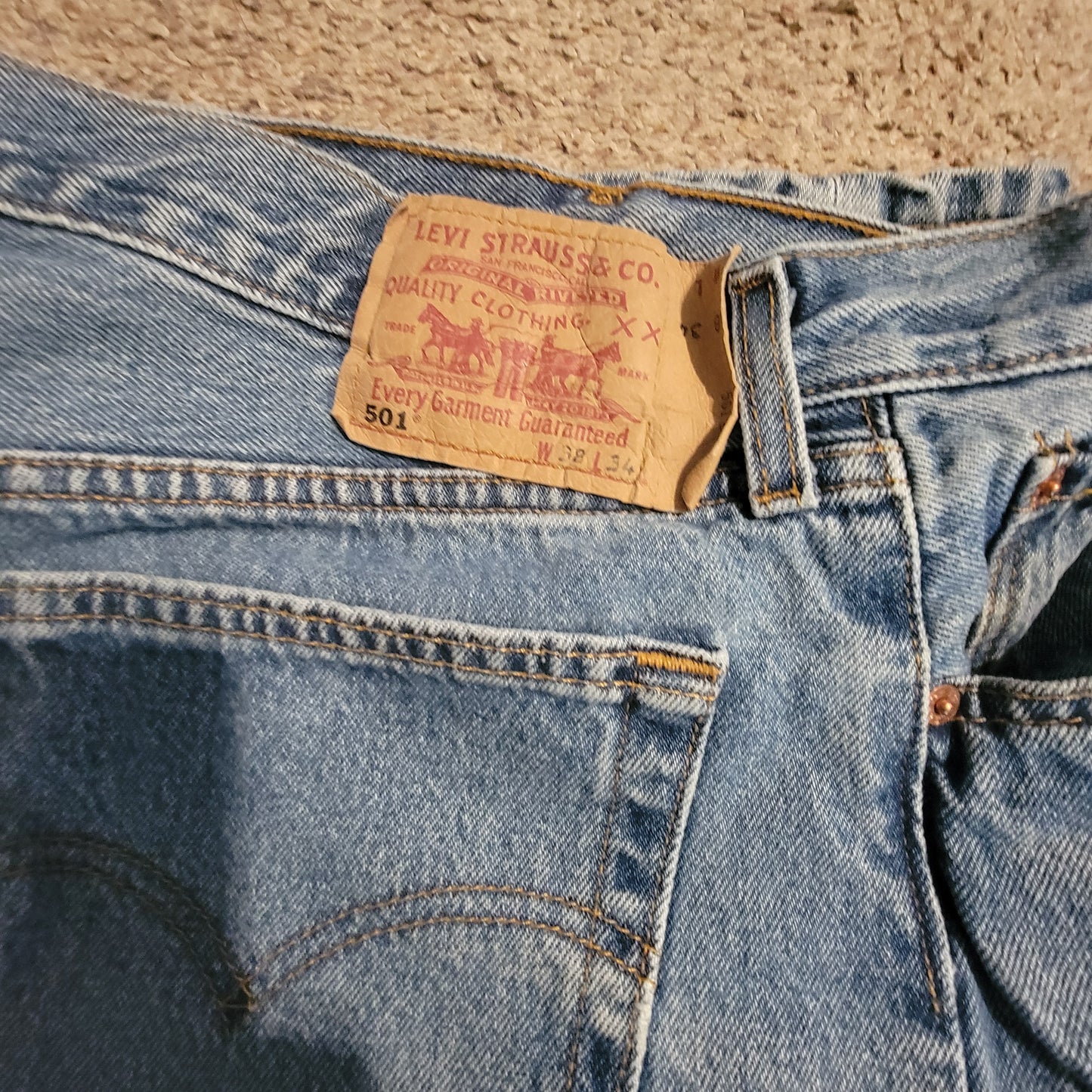 Vintage Levi Strass 1998 Jean's. Men's Levi's Straight Leg Jeans Vintage 90's Levi's, Red Batwing Tag,