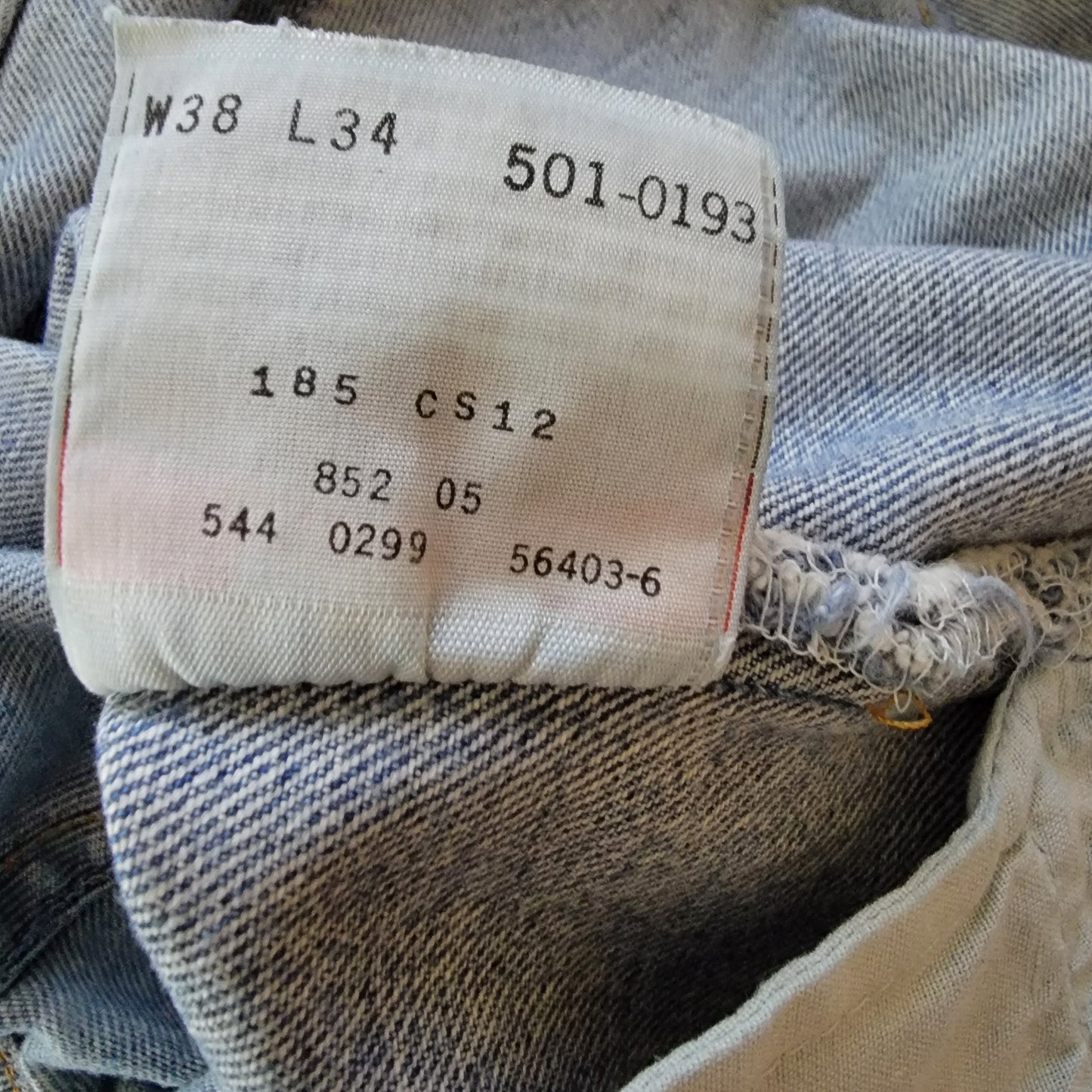 Vintage Levi Strass 1999 Jean's. Men's Levi's Straight Leg Jeans Vintage 90's Levi's, Red Batwing Tag,