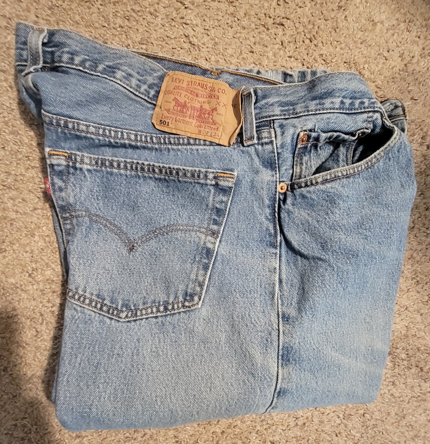 Vintage Levi Strass 1998 Jean's. Men's Levi's Straight Leg Jeans Vintage 90's Levi's, Red Batwing Tag,