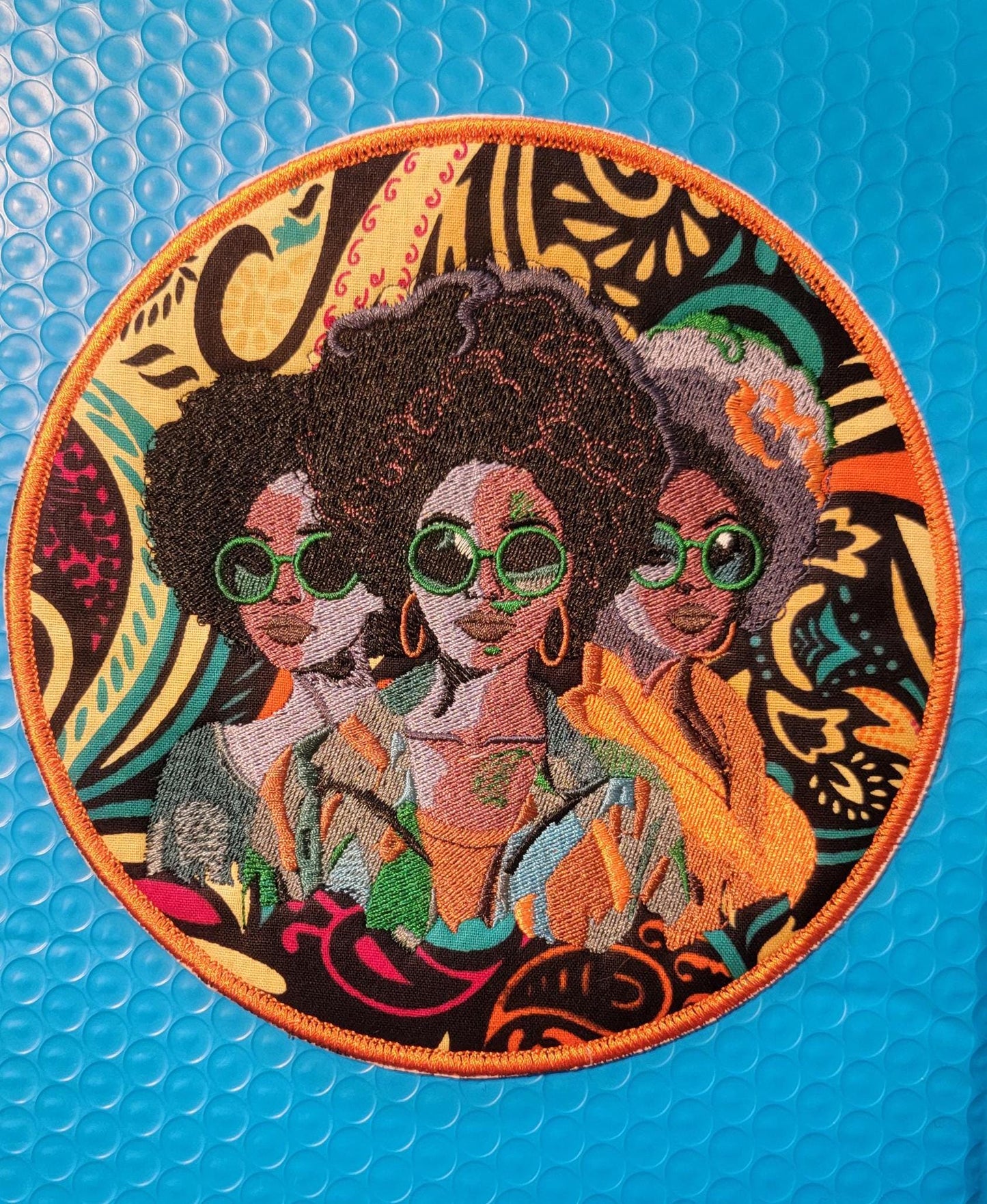 African American Black Sisters Patch, Black Women Abstract, Black Girl Magic, Afrocentric Patch, Brown Skin Girl Patches, Afro Woman Sew-on