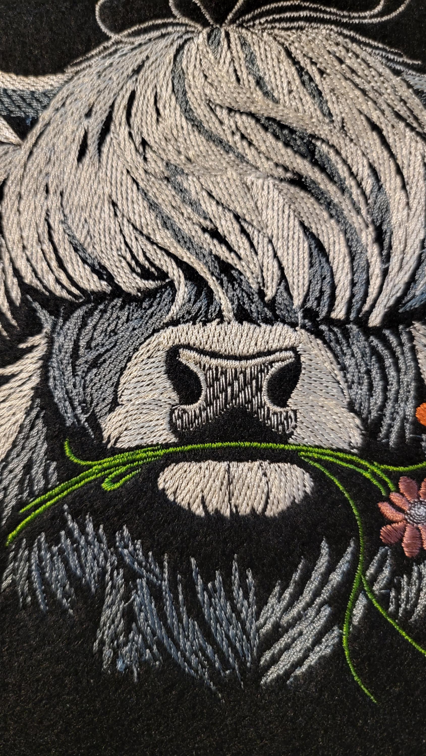 Scottish Highland Cow round 7" Black Felt Patch or 13x13" Square Panel