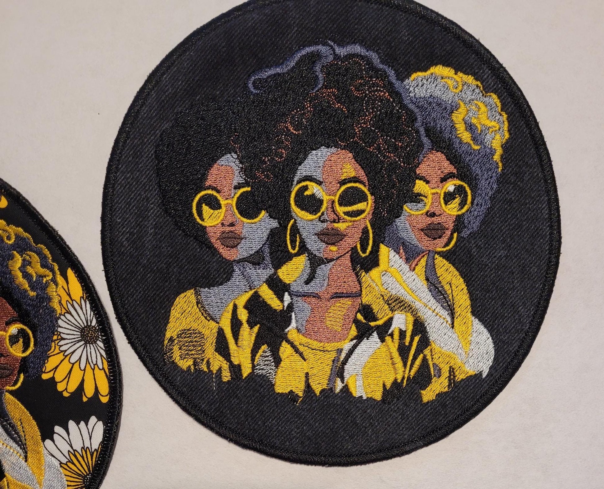African American Black Sisters Patch, 7" Iron-on Patch, Black Women Abstract, Black Girl Magic, Afrocentric, Brown Skin Girl, Afro Woman