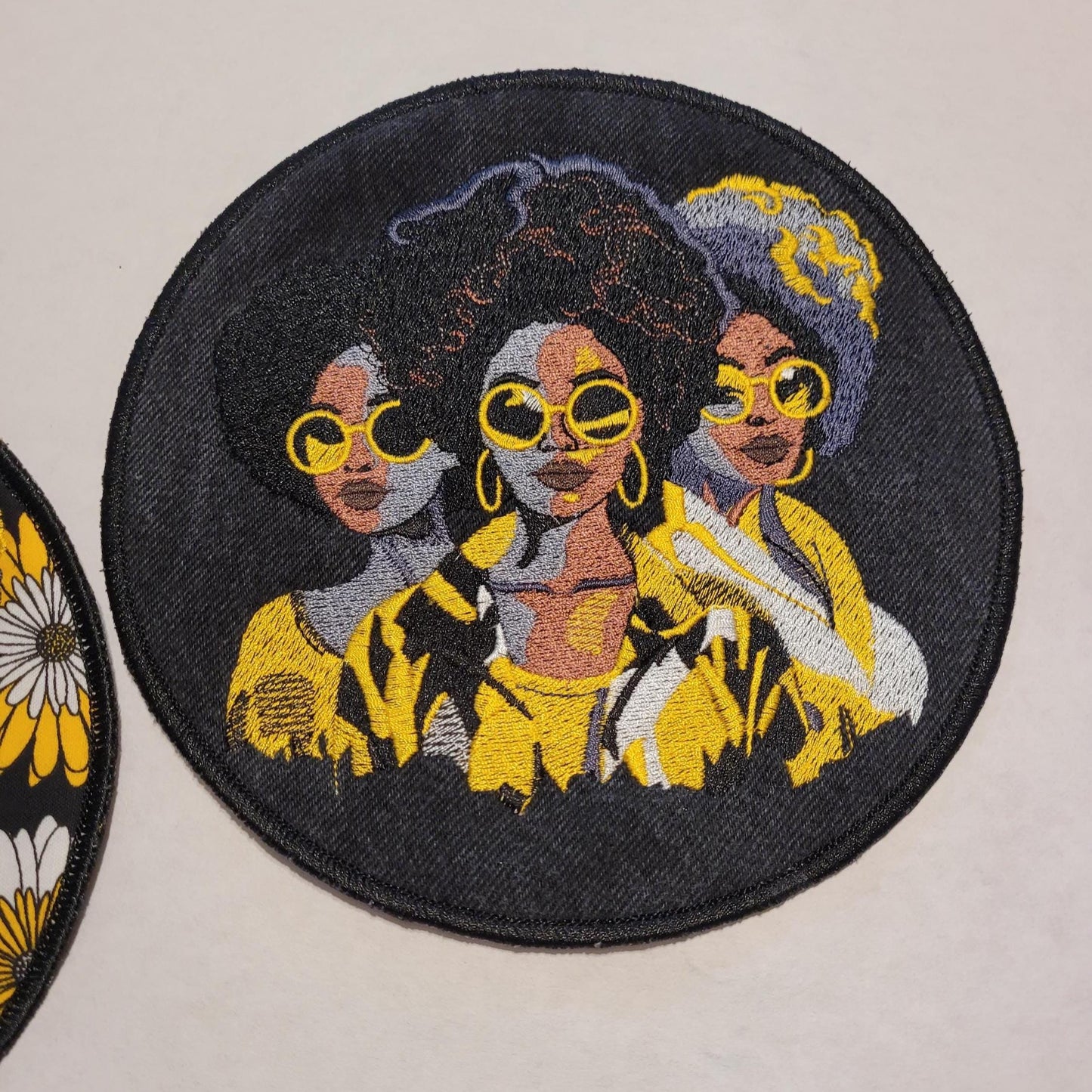 African American Black Sisters Patch, 7" Iron-on Patch, Black Women Abstract, Black Girl Magic, Afrocentric, Brown Skin Girl, Afro Woman