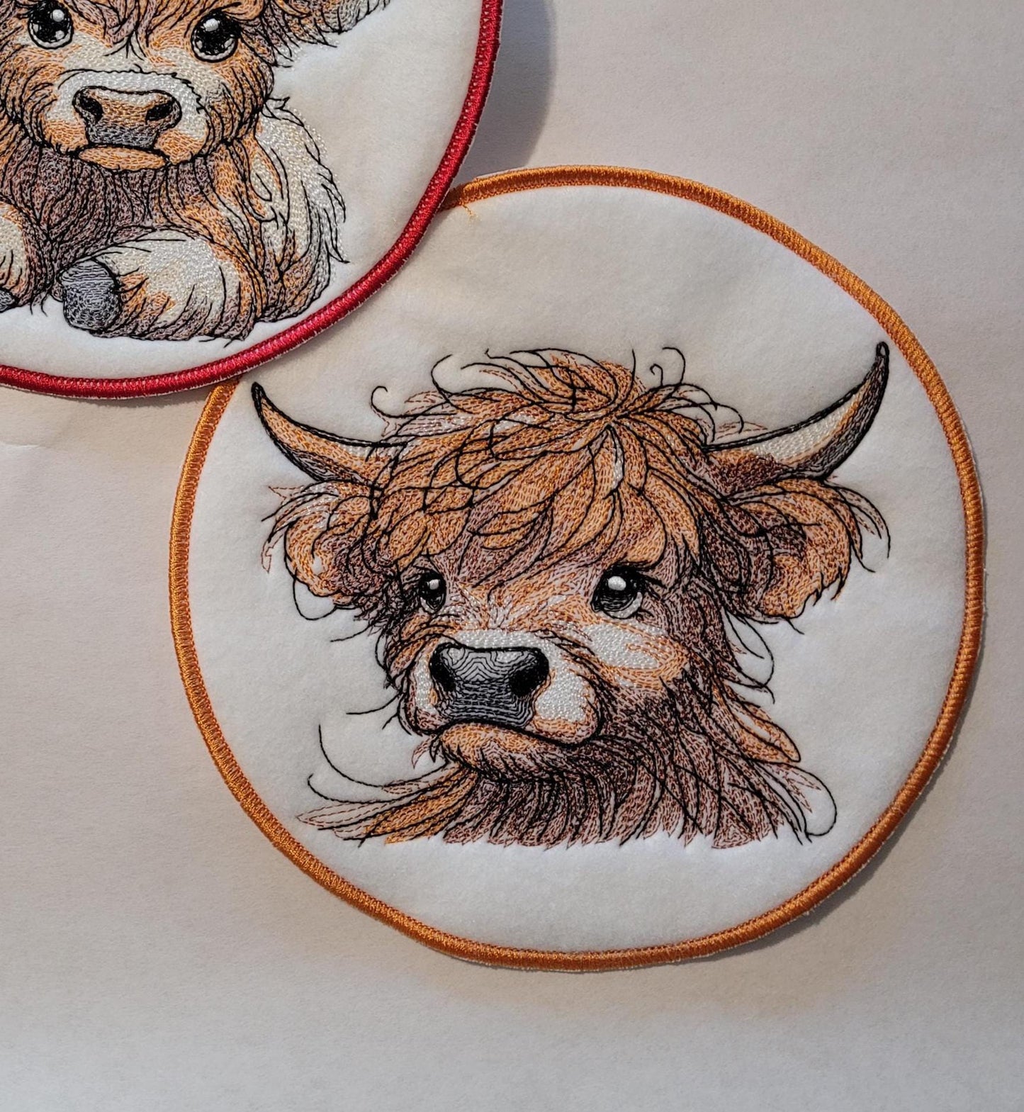 Scottish Highland Cow round 7" Black Felt Patch or 13x13" Square Panel, Scottish Highland Cow, Embroidered Applique, Rustic Decor, Animals