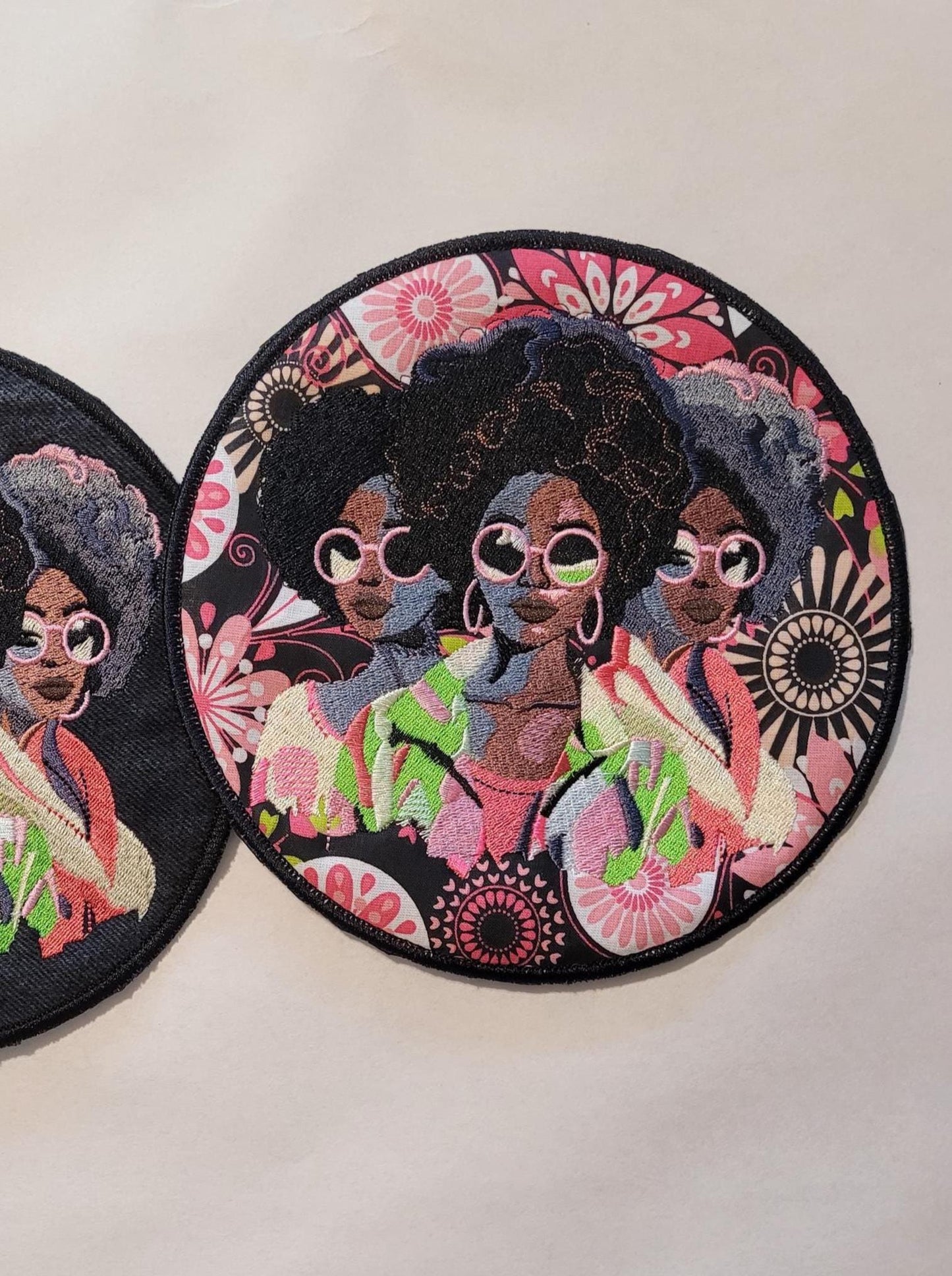 African American Black Sisters Patch, 7" Iron-on Patch, Black Women Abstract, Black Girl Magic, Afrocentric, Brown Skin Girl, Afro Woman