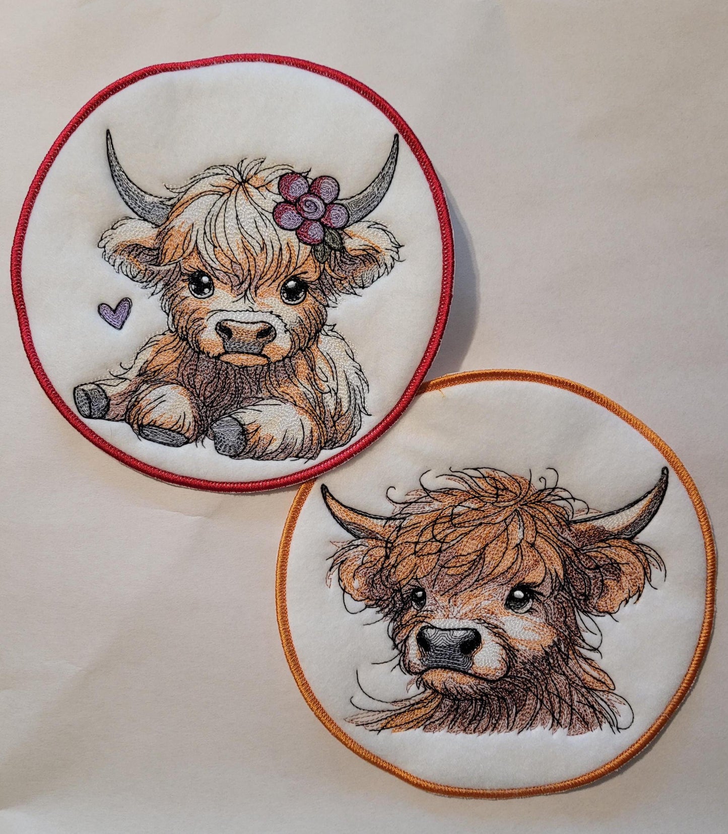 Scottish Highland Cow round 7" Black Felt Patch or 13x13" Square Panel, Scottish Highland Cow, Embroidered Applique, Rustic Decor, Animals