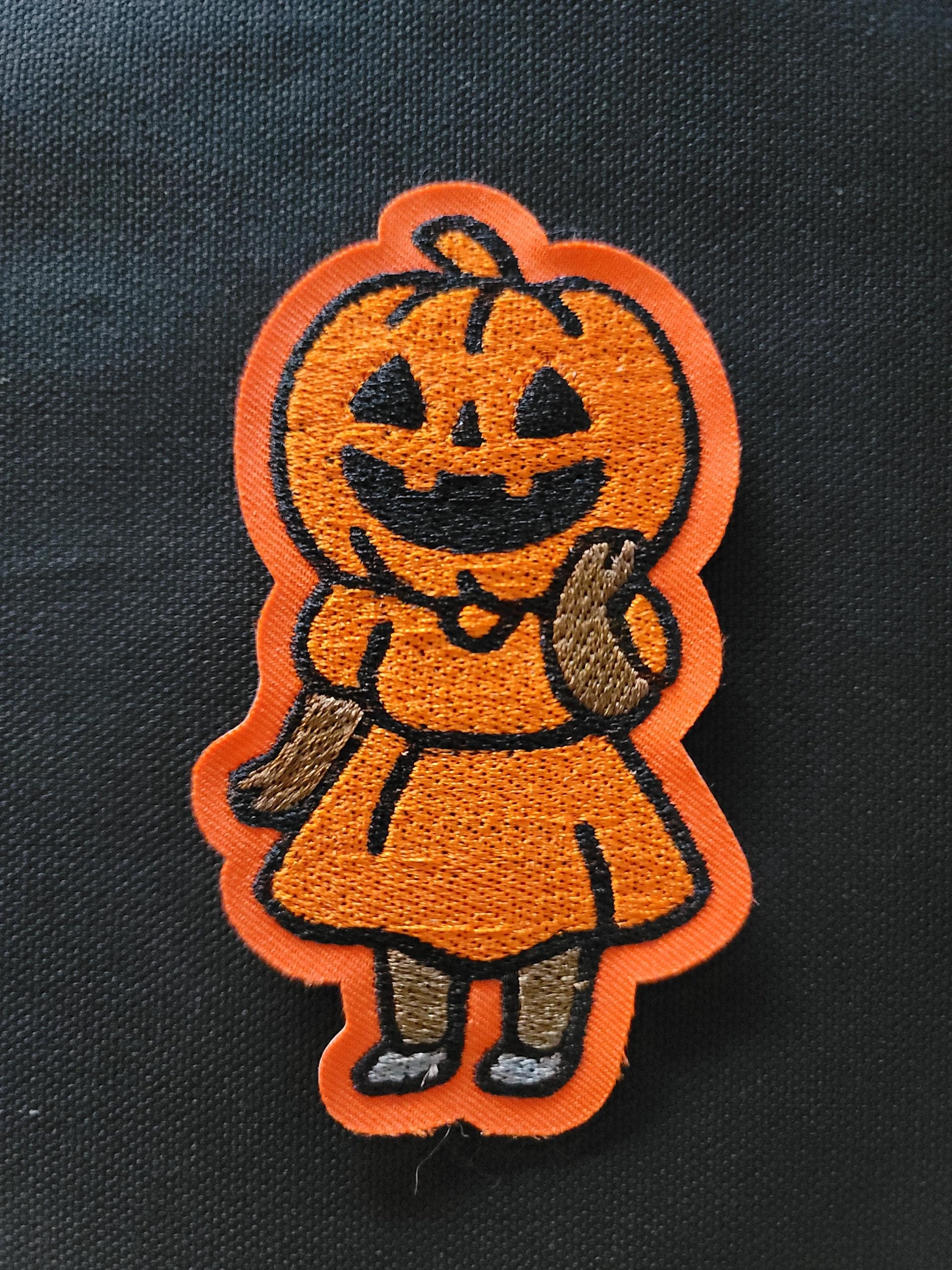 Black Girl, Pumpkin Halloween Embroidered Patch – Retro Cute Jack-O-Lantern Costume Iron On