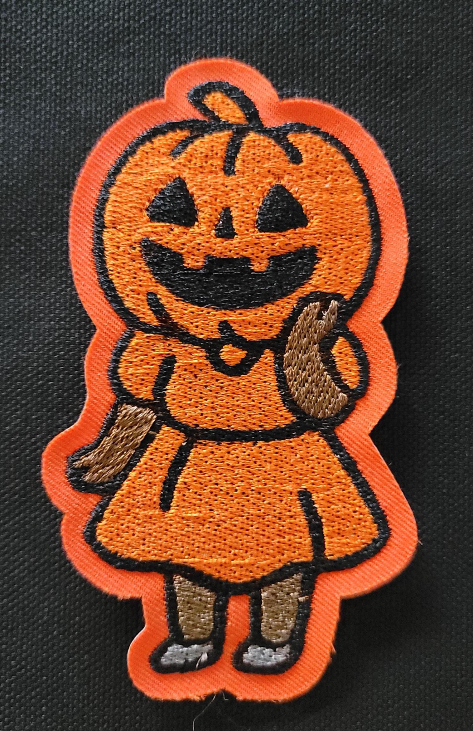Black Girl, Pumpkin Halloween Embroidered Patch – Retro Cute Jack-O-Lantern Costume Iron On